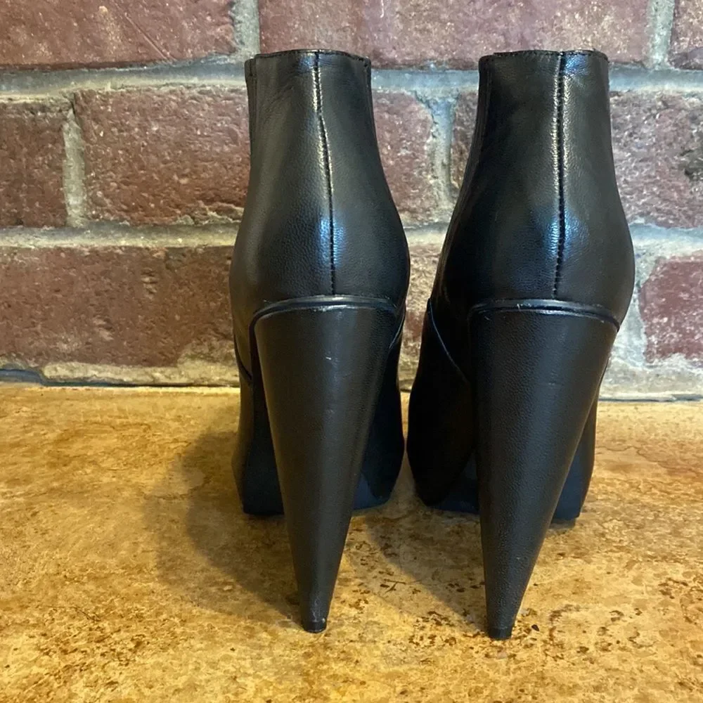 Jeffrey Campbell Women's Loveland Black smooth Leather‎ heeled Booties